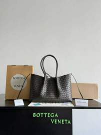 Picture of Bottega Veneta Handbags _SKUfw223582715fw